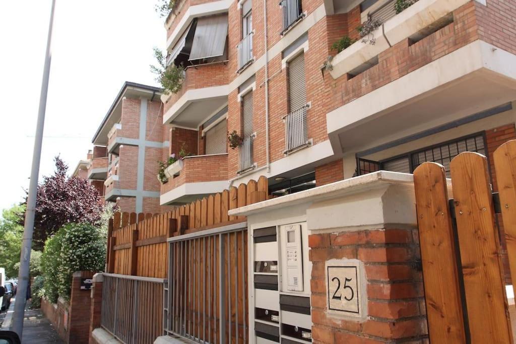 Vatican Flat Spacious Cozy With Court 로마 외부 사진